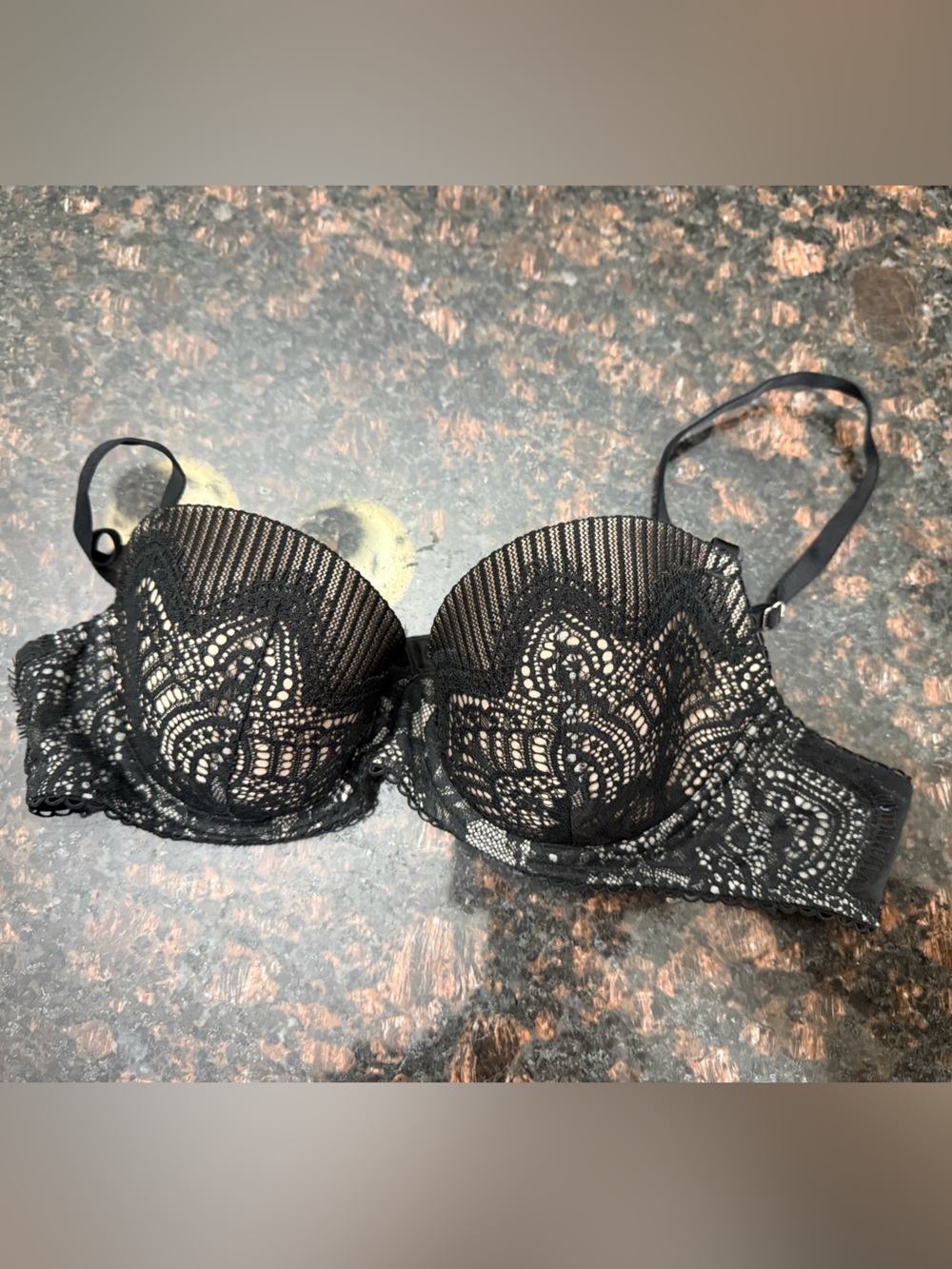 Victoria’s Secret - Dream Angels, lined Demi Black Lace Underwire Bra - 36B